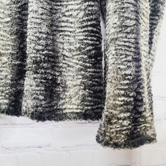Chicos Sheared Vegan Fur Jacket - Picture 3 of 7